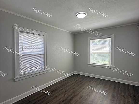 4th image of 3811 Monroe Ave
