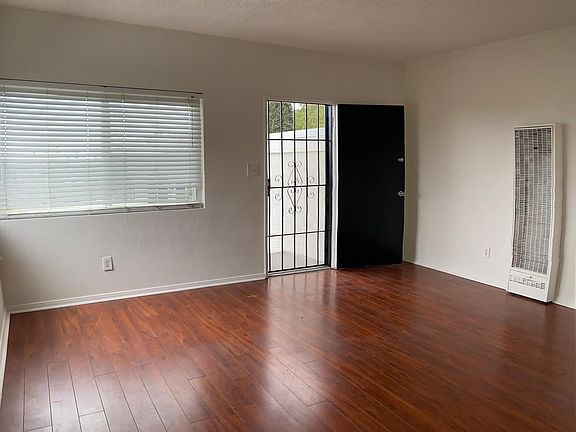 2nd image of 5357 Newtonia Dr Unit 4