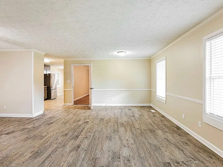 2397 Shire Ct — Photo 9