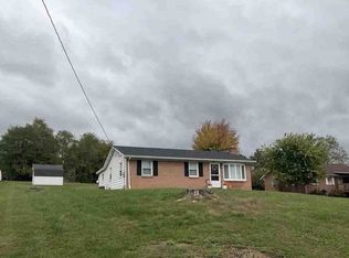 49 Leprechaun Way, Bunker Hill, WV 25413