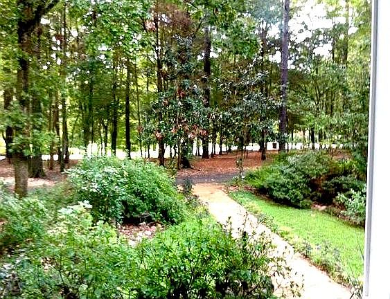 2nd image of 100 Fawn Ln