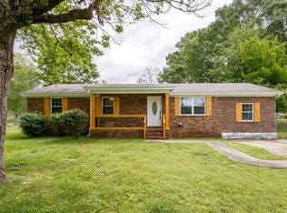 290 Montclair Dr, Killen, AL 35645