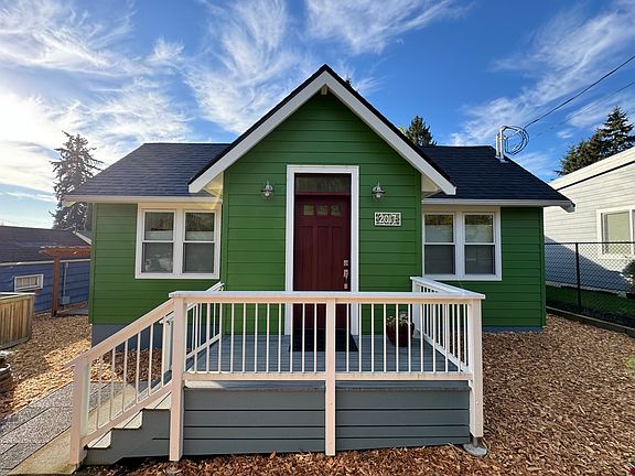 Front entry/porch