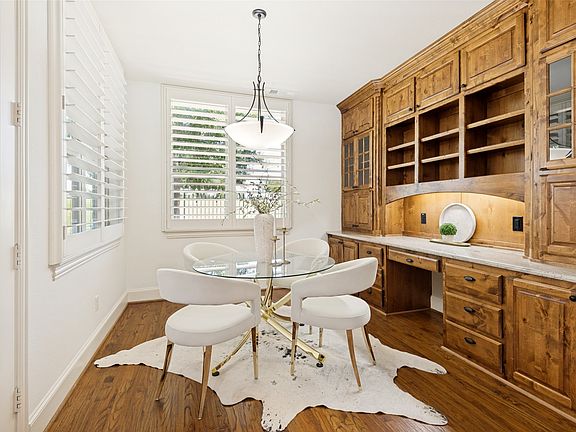 4th image of 675 Brookstone Dr