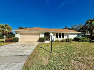 19993 Lake Vista Cir, Lehigh Acres, FL 33936