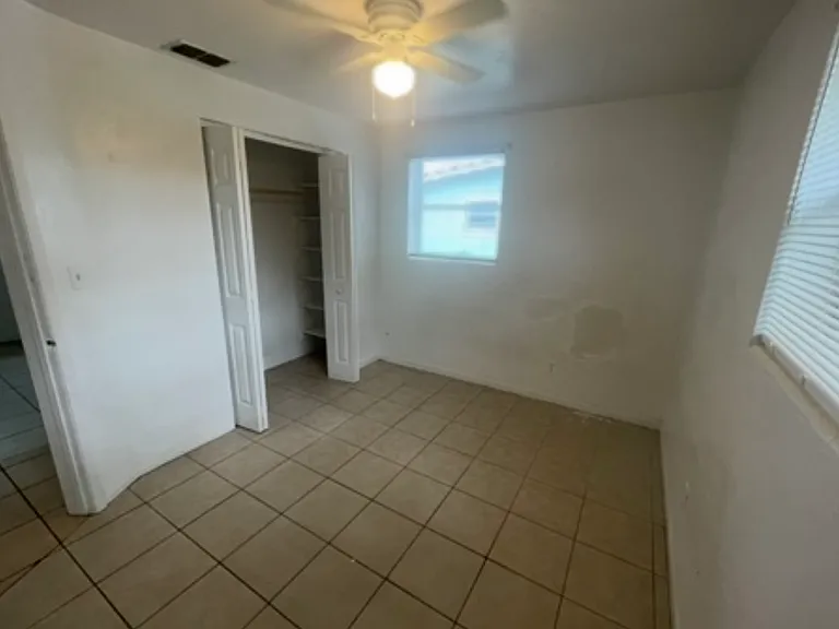 539 Colfax Dr — Photo 7