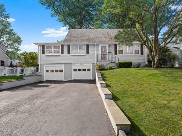 111 Mayweed Rd