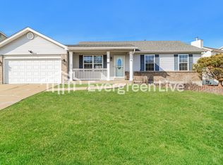 221 Cherrywood Parc Dr, O'Fallon, MO 63368