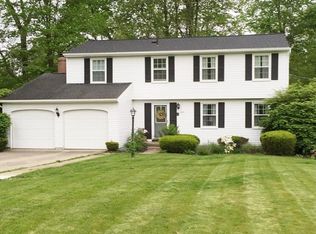 304 Misty Ln, Akron, OH 44321