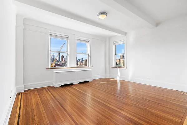 Rented by Compass | media 18