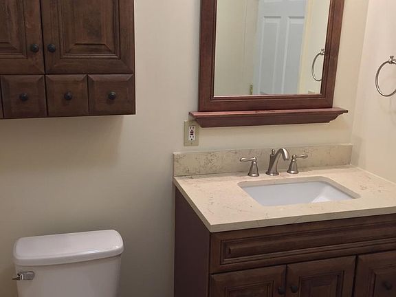 4th image of 28 W Genesee St #1