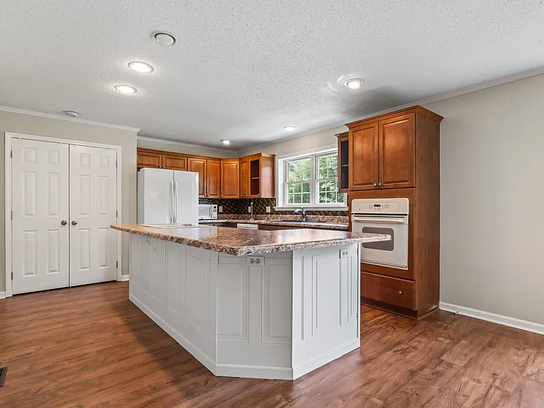 257 Stone Throw Dr — Photo 24