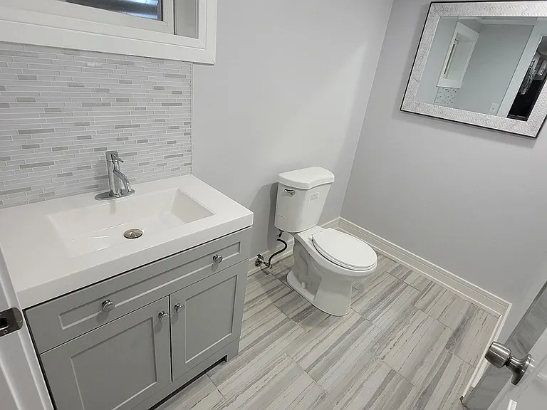 8715 W Summerdale Ave #G — Photo 3