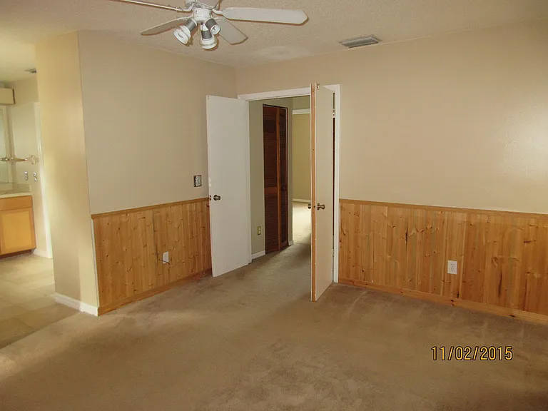 1038 McCully Ct — Photo 6