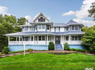 5 Mead Ave, Mount Sinai, NY 11766