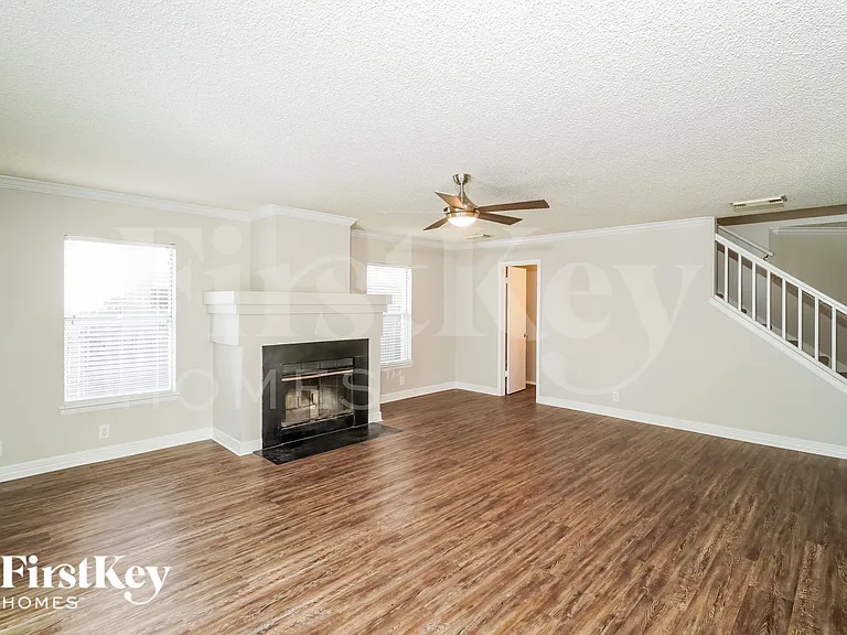 14219 N Hills Village Dr — Photo 7
