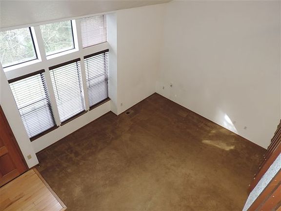 2nd image of 505 Hidden Forest Dr SE