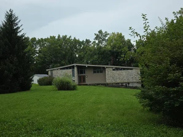 5488 Eshbaugh Rd, Dayton, OH 45417