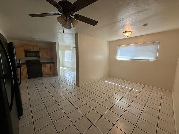 5th image of 1048 E Edison St