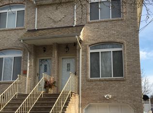 109 Station Ave, Staten Island, NY