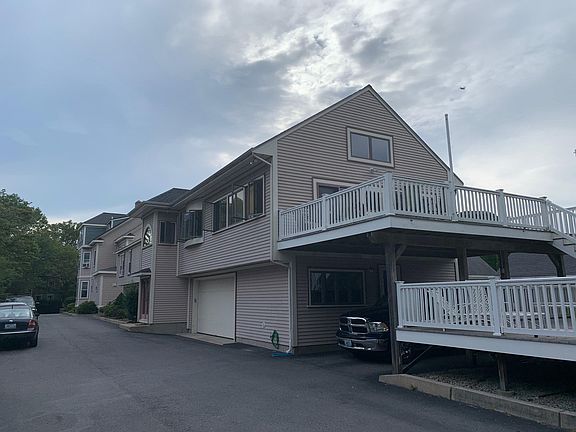 entire 2nd floor with large deck