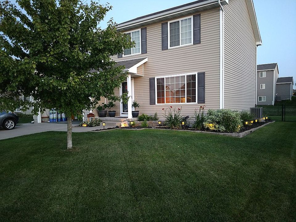 1st image of 640 SE Ashton Ct