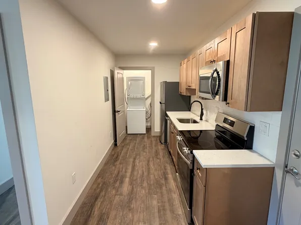 747 Pontiac Ave #G3, Cranston, RI 02910