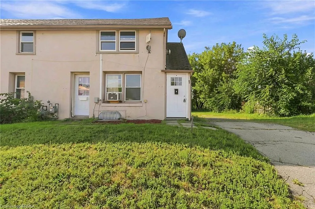 2 bed, 1.0 bath, 594 sqft, $1,625 — Photo 1