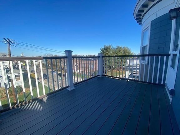 4th image of 69 Beaumont St #3