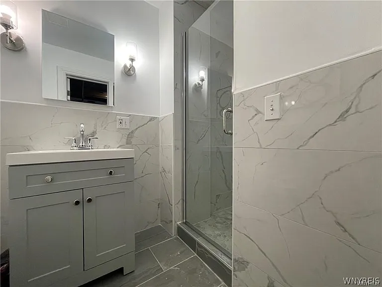 1115 Delaware Ave #1 — Photo 23