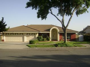 1030 W Buffington St, Upland, CA 91784