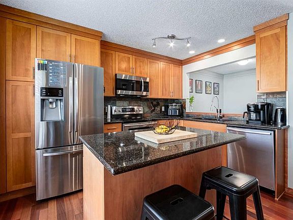 5th image of 5019 46th Ave SW #16