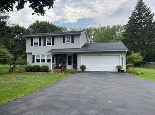 14 Lomar Dr, Geneva, NY 14456