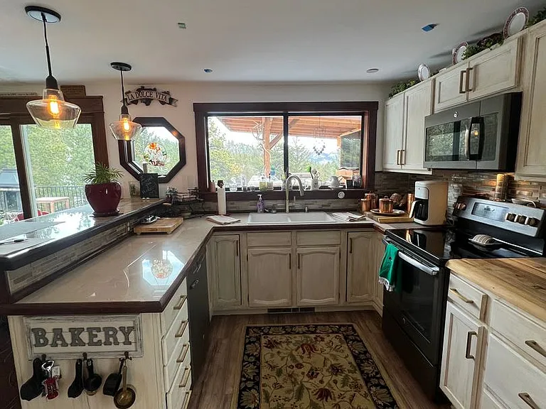 6810 Canyon Ferry Rd — Photo 5