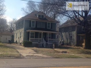 407 SE 3rd St, Lees Summit, MO 64063
