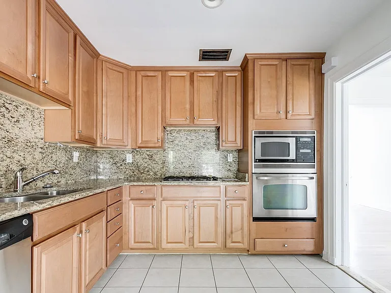 4904 Patterson Ave — Photo 14