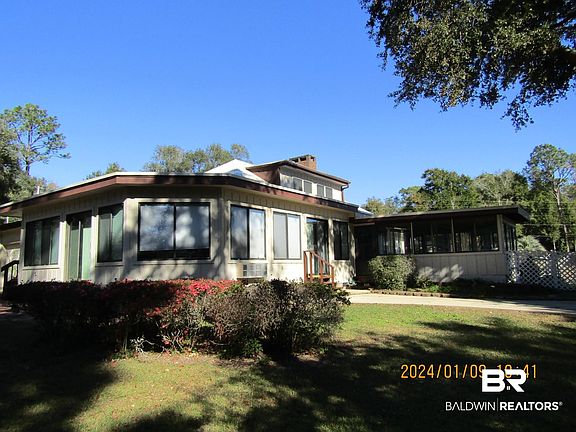 3rd image of 2148 Club House Dr