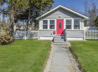 656 Wayside Rd, Neptune, NJ 07753