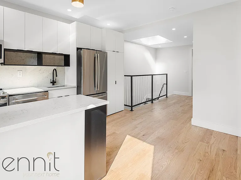 331 Bedford Ave #4 — Photo 4