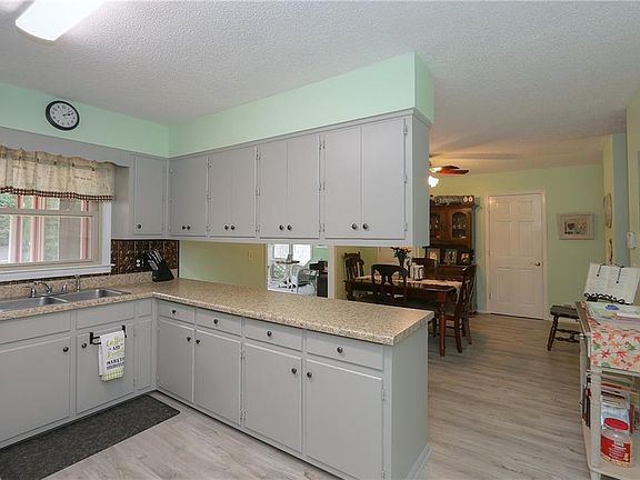 4th image of 1904 Windburn Ct