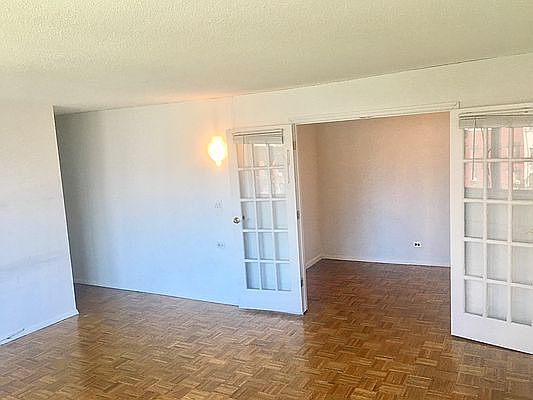 3rd image of 1619 3rd Ave APT 6J
