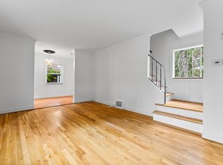 947 Brintell St, Pittsburgh, PA 15201