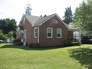 1106 Spruce St photo 1