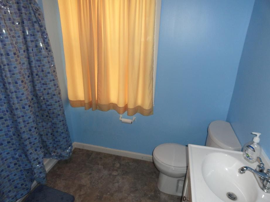 1st image of 19 W Charlotte St
