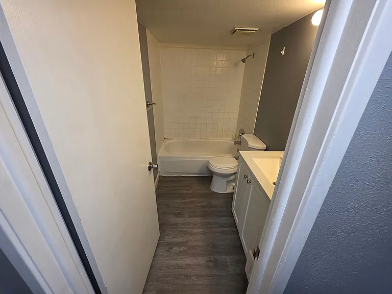 85 E 200 N #7 — Photo 10