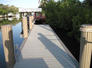 1630 Chesapeake Ave, Naples, FL 34102