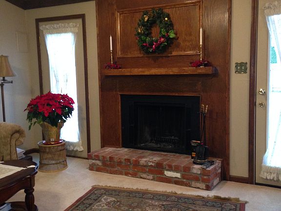 4th image of 8244 Christiana Ln