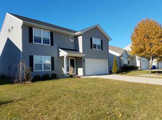 1909 Black Bear Dr, Fort Wayne, IN 46808