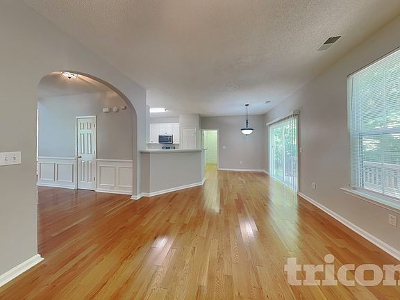 4th image of 206 Beltrees Dr