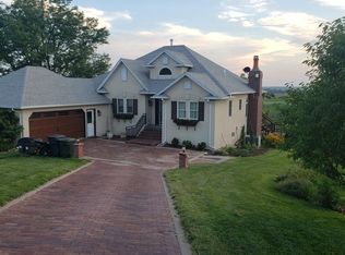 16 Mashie Dr, Mccook, NE 69001